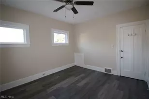 5757 Pearl Rd, Parma, OH 44129 - Photo 20
