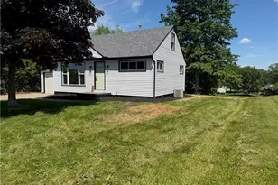 248 Menegay Rd, Louisville, OH 44641 - Photo 2