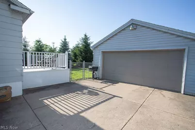 213 Como Street, Struthers, OH 44471 - Photo 4
