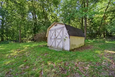 2670 Robindale Avenue, Akron, OH 44312 - Photo 38