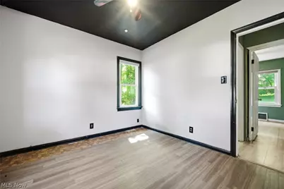 2670 Robindale Avenue, Akron, OH 44312 - Photo 24