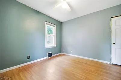 2670 Robindale Avenue, Akron, OH 44312 - Photo 20