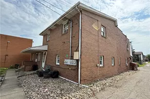 106 Columbus Way, Weirton, WV 26062 - Photo 2