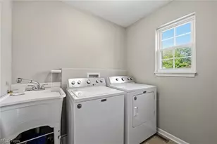 1121 Windermere Dr, Willoughby, OH 44094 - Photo 18
