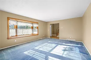 1112 Ledgebrook Dr, Tallmadge, OH 44278 - Photo 18