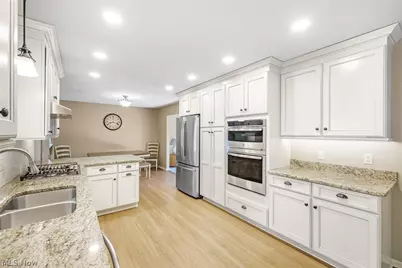 1112 Ledgebrook Drive, Tallmadge, OH 44278 - Photo 10