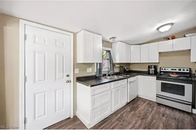 388 Prospect Street, Wellington, OH 44090 - Photo 12