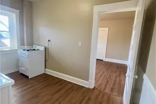 1066 E 62nd St, Loveland, OH 44103 - Photo 2