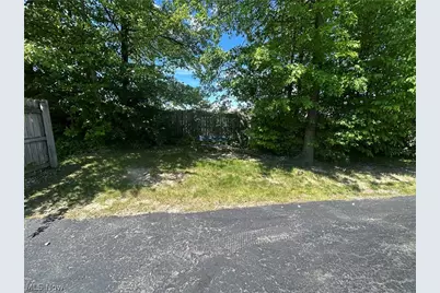 5916 Callaway Circle, Youngstown, OH 44515 - Photo 4