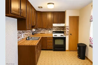 401 Josephine Street, Toronto, OH 43964 - Photo 8