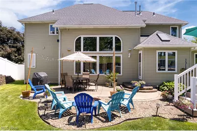5043 Violet Knoll Avenue NE, Canton, OH 44705 - Photo 4