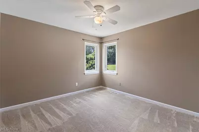 5043 Violet Knoll Avenue NE, Canton, OH 44705 - Photo 30