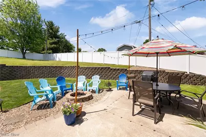 5043 Violet Knoll Avenue NE, Canton, OH 44705 - Photo 8