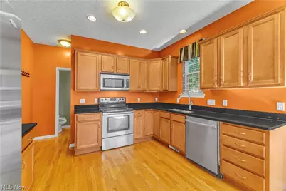 199 Highland Avenue, Avon Lake, OH 44012 - Photo 18