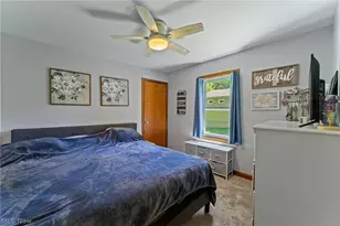 19 Nesbitt St, Poland, OH 44514 - Photo 8