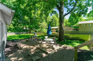 19 Nesbitt St, Poland, OH 44514 - Photo 14