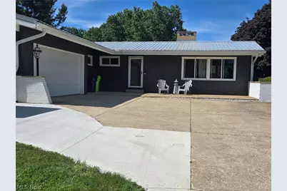 482 Fairwood Drive, Tallmadge, OH 44278 - Photo 2