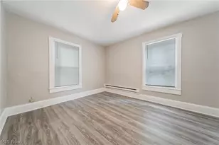 2036 Lark St, Oakwood, OH 44107 - Photo 14