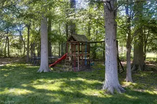 255 Pamilla Cir, Avon Lake, OH 44012 - Photo 40