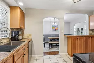 214 Kenwick Dr, Akron, OH 44313 - Photo 12