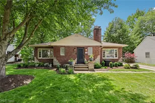 214 Kenwick Dr, Akron, OH 44313 - Photo 1