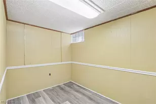 214 Kenwick Dr, Akron, OH 44313 - Photo 30