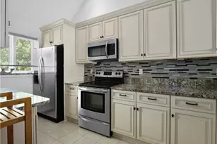 179 Marina Point Dr, Sandusky, OH 44870 - Photo 14