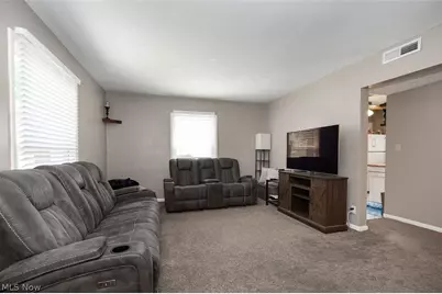 2324 Suncrest Drive, Cuyahoga Falls, OH 44221 - Photo 14