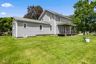 147 High St, Bellevue, OH 44811 - Photo 2