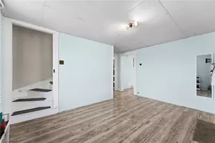 110 Dewey Ave, Freeport, OH 43973 - Photo 4