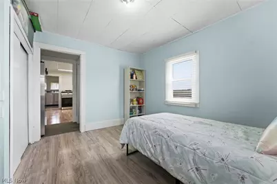 110 Dewey Avenue, Freeport, OH 43973 - Photo 16