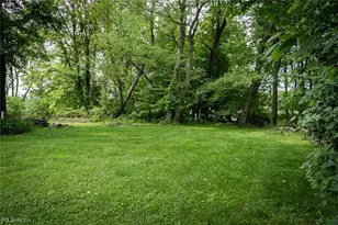 1211 Kingston Rd, Uniontown, OH 44685 - Photo 20