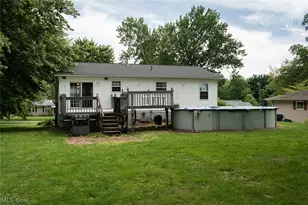 1211 Kingston Rd, Uniontown, OH 44685 - Photo 16