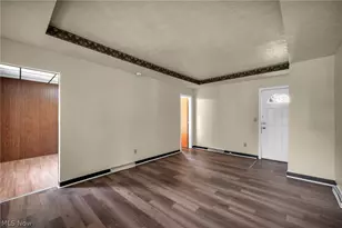 1206 Lawrence Rd NE, Canton, OH 44705 - Photo 24