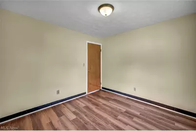 1206 Lawrence Road NE, Canton, OH 44705 - Photo 22