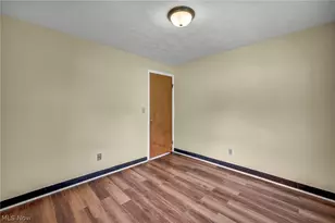 1206 Lawrence Rd NE, Canton, OH 44705 - Photo 22