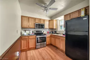 1206 Lawrence Rd NE, Canton, OH 44705 - Photo 6