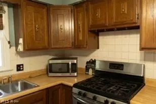 1176 Easton Dr, Akron, OH 44310 - Photo 8