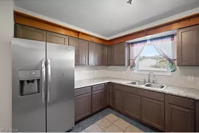 11 Roberts Drive, Belpre, OH 45714 - Photo 8
