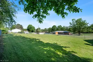 11 Roberts Dr, Belpre, OH 45714 - Photo 38