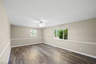 11 Roberts Dr, Belpre, OH 45714 - Photo 4
