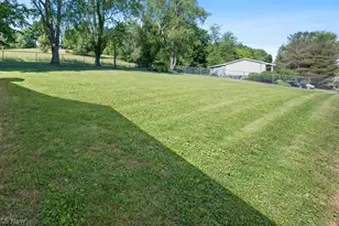 11 Roberts Dr, Belpre, OH 45714 - Photo 36