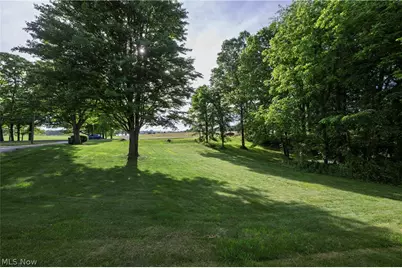 7660 Akron Avenue NW, Canal Fulton, OH 44614 - Photo 10