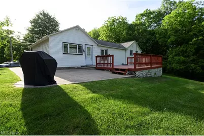 7660 Akron Avenue NW, Canal Fulton, OH 44614 - Photo 4