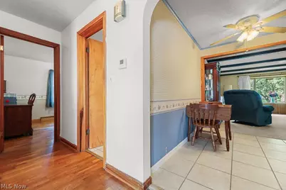 2360 Burton Avenue, Alliance, OH 44601 - Photo 6