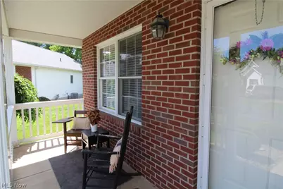 13 Hedgerows, New Middletown, OH 44442 - Photo 4