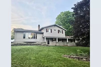 520 Brookpark Drive, Cuyahoga Falls, OH 44223 - Photo 2