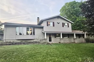 520 Brookpark Dr, Cuyahoga Falls, OH 44223 - Photo 1