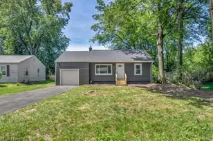 660 Rokeby Rd, Eastlake, OH 44095 - Photo 32