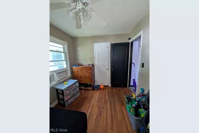 2567 E 38th Street, Lorain, OH 44055 - Photo 8